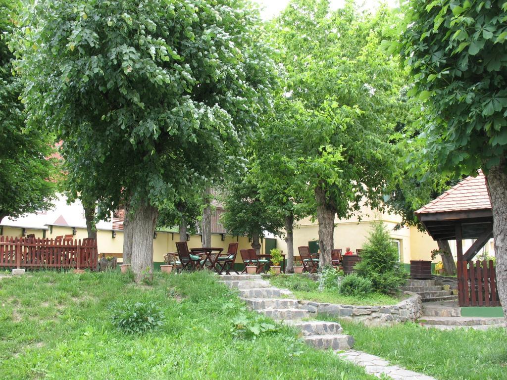 Pensiunea Sub Cetate Cisnădie Exterior photo