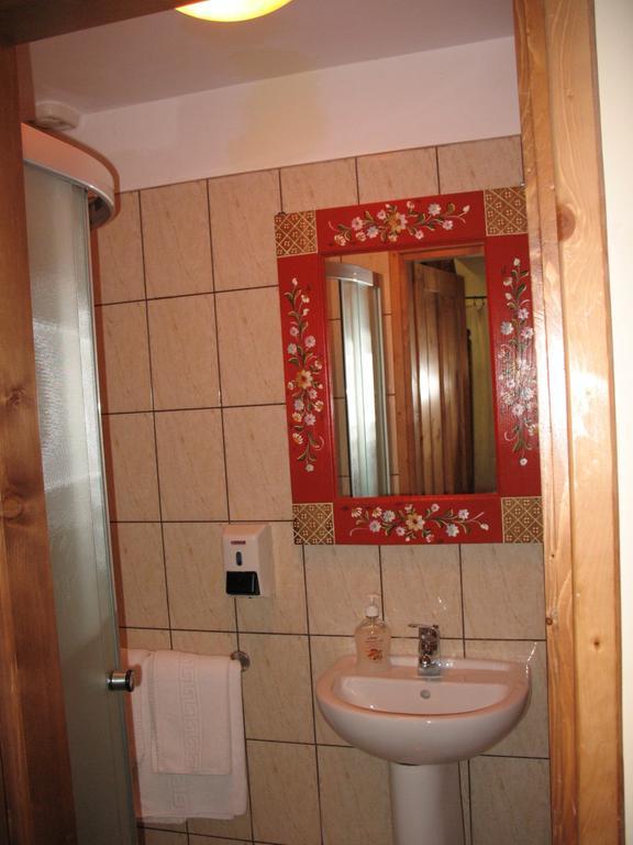 Pensiunea Sub Cetate Cisnădie Room photo