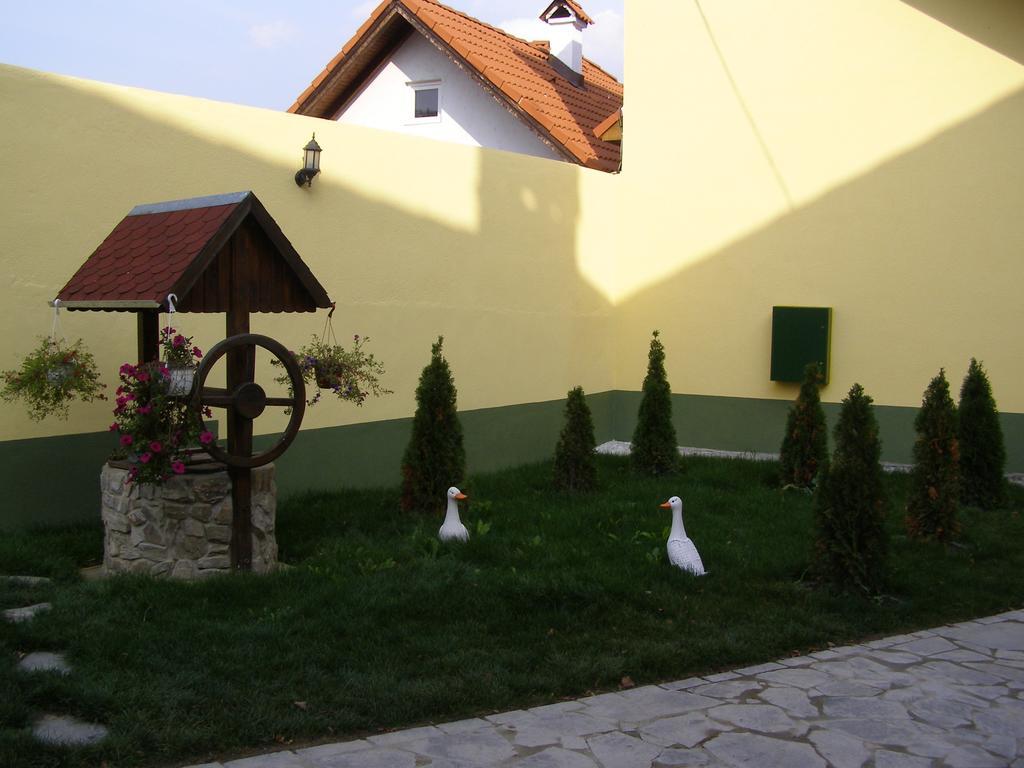 Pensiunea Sub Cetate Cisnădie Exterior photo